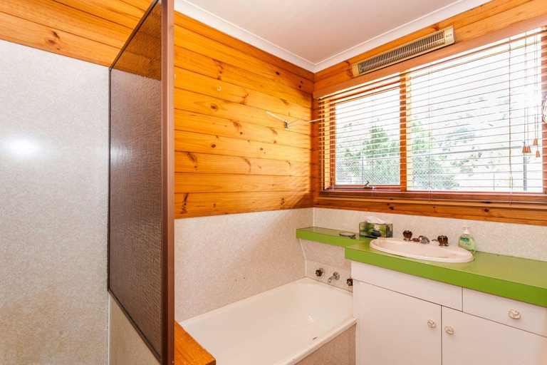 Bathroom, La Tienda, Surf Coast - West