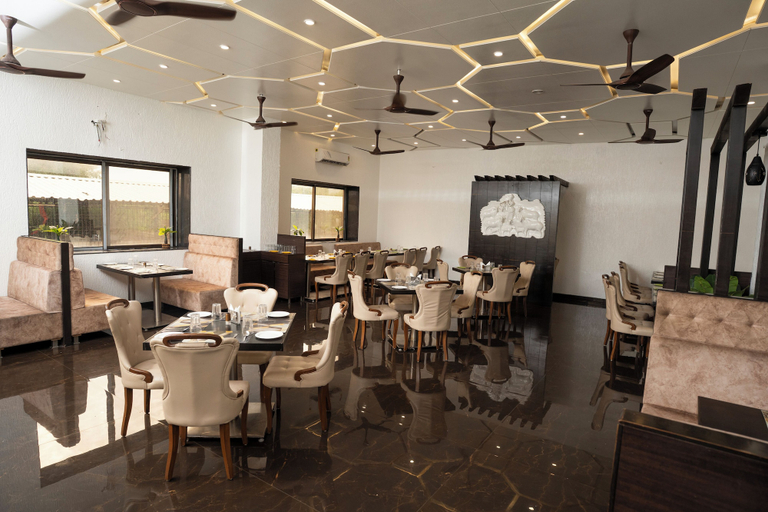 Food & Drinks 4, Hotel Grand Sarowar, Aurangabad