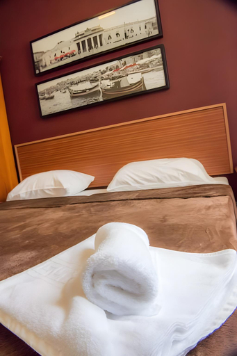 Bedroom 2, St Sliema Hotel
