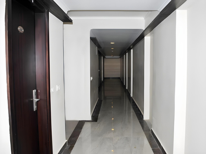 Others 5, The Sapphire Grand, Varanasi