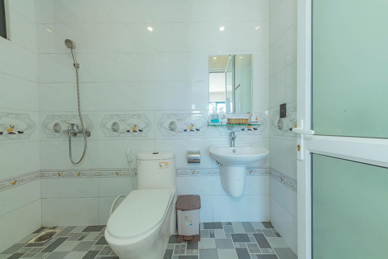 Bathroom 3, Sunrise Valley Dalat Hotel, Đà Lạt