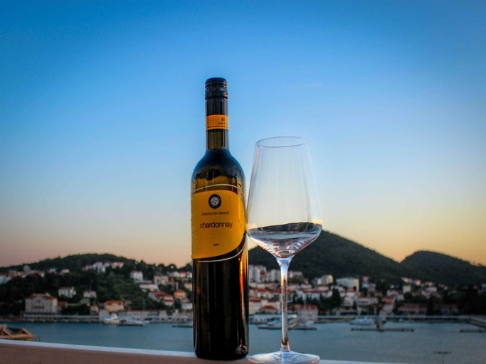 Food & Drinks 4, Apartments Tayra - Modern studio apartment with balcony BR2, Dubrovnik