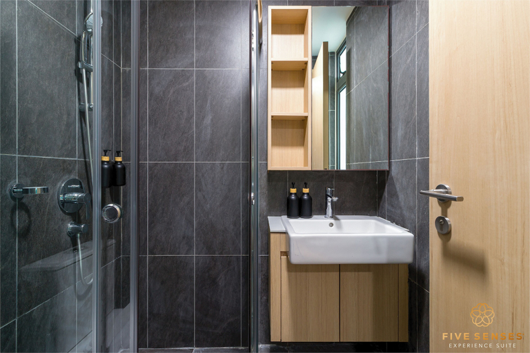 Bathroom 9