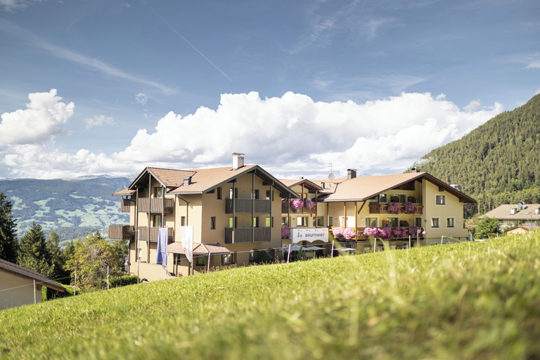 Exterior & Views, Hotel Baumwirt, Bolzano