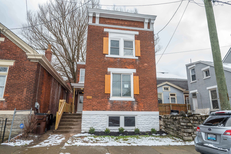 Exterior & Views 4, Luxe Spot 2, Kenton