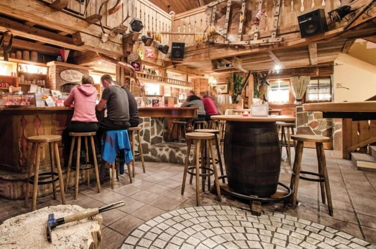 Food & Drinks 5, Alpine B&B, Imst