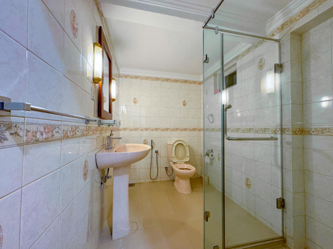 Bathroom 3, Allure CMB by Allure Leisure, Dehiwala-Mount Lavinia