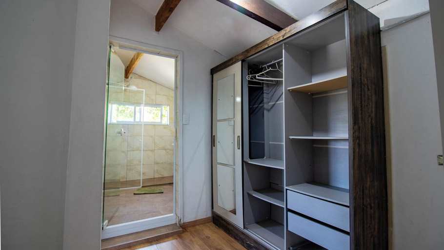 Room 5, Ref gio Pet-friendly c Lareira Garagem e Wi-fi, Santana de Parnaíba