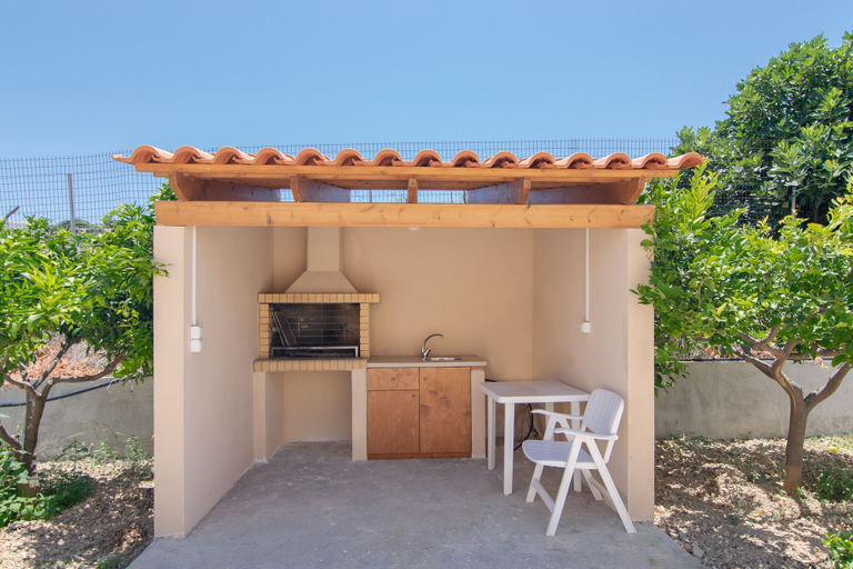 Others 5, Yanni's villas, Crete