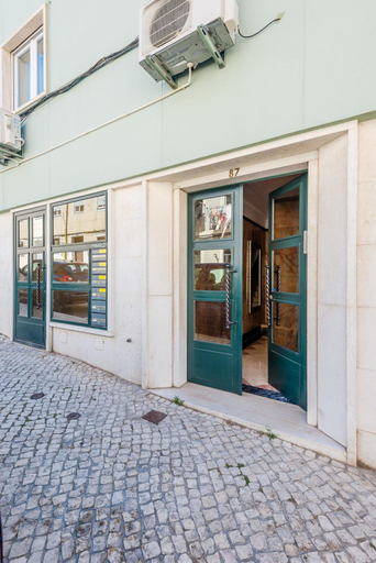 Room 5, Bela Vista B in Lisboa, Lisbon