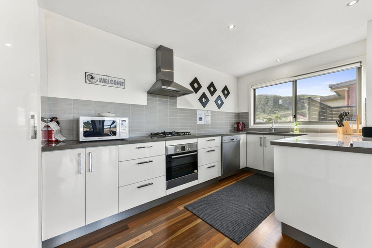 Others 5, Esperanza, Colac-Otway - South