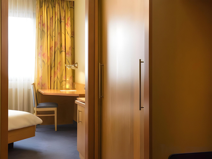 Bedroom 3, LOFTSTYLE Hotel Gerlingen, Sure Hotel Collection by Best Western, Ludwigsburg