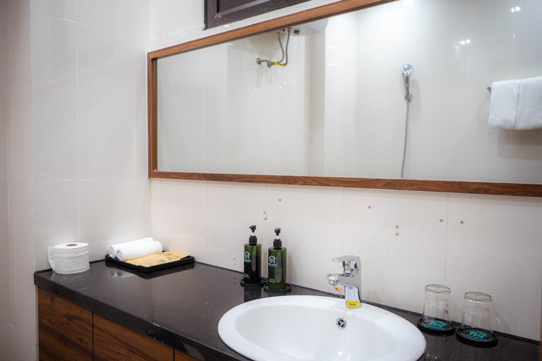 Bathroom, Farmer Community Hotel, Tuy Hoa