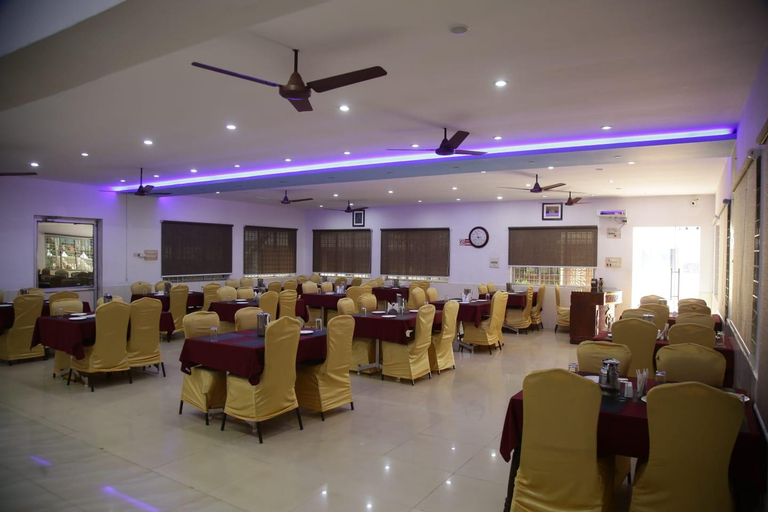 Food & Drinks 1, Thavika Onila Resort, Vellore