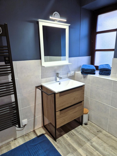 Bathroom 3, Au lavoir du Serein "L'Eventail", Jura