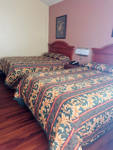 Bedroom 4, PAYLESS INN, Kingfisher