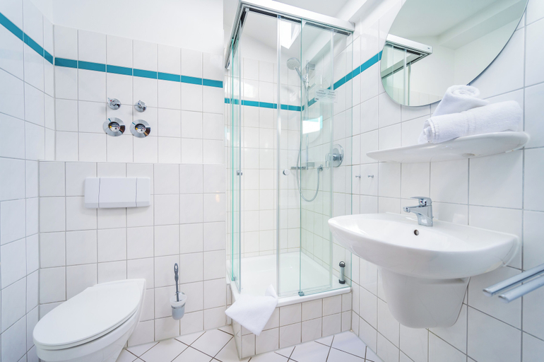 Bathroom 3, Appartementhaus Sonnenschein, Vorpommern-Rügen