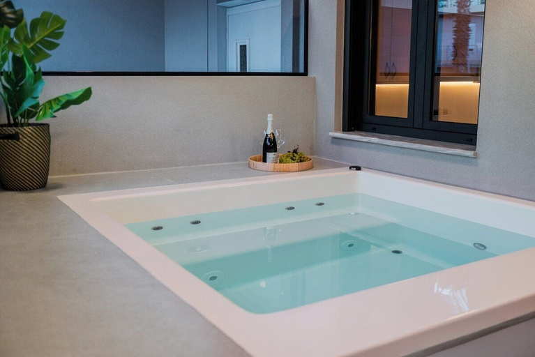 Room 5, G B Urban Spa by Cretanhouses, Crete