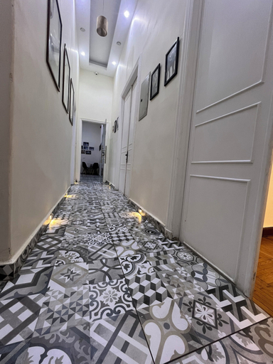 Others 3, paris east hostel, 'Abdin