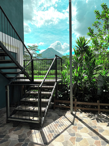 Others 4, La Fortuna Living Room, San Carlos