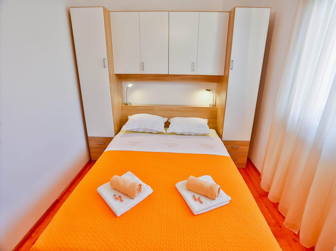 Others 4, Apartment Lenka with garden, Sutivan