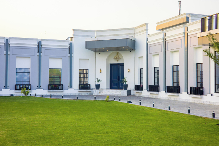 Exterior & Views 2, ELIVAAS Ibiza Luxe 4-BHK Farmhouse, Delhi