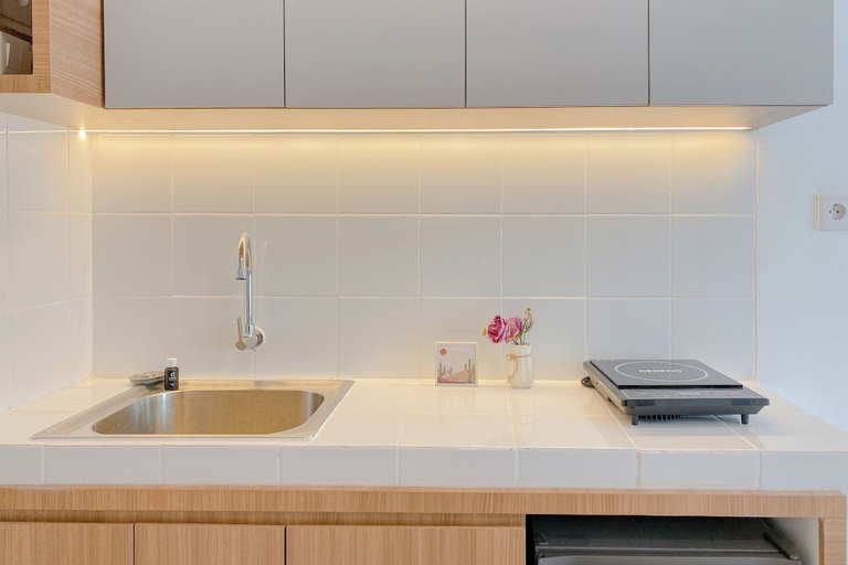 Private kitchen 2, Best Studio Room At Tokyo Riverside Pik 2 Apartment, Tangerang