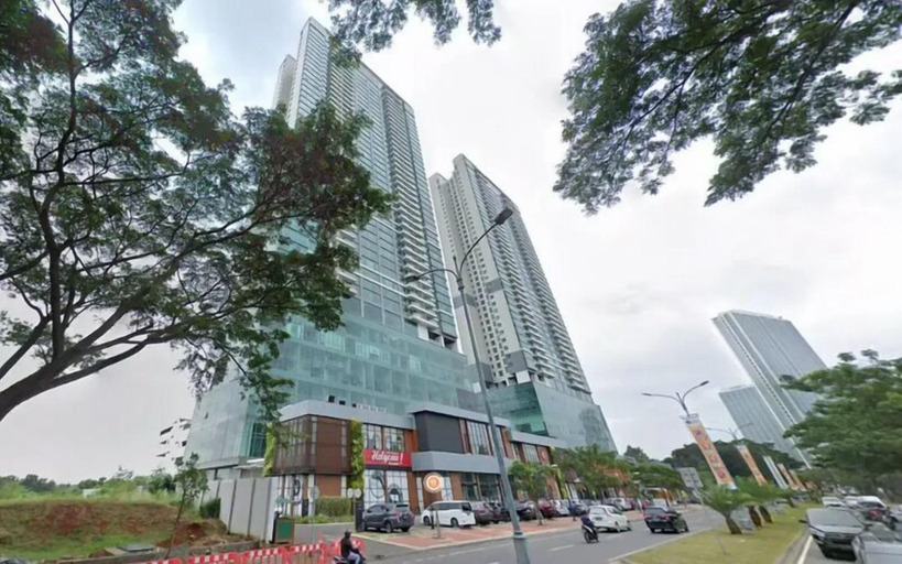 Exterior & Views, Spacious 3Br With Extra Room At Hillcrest House Apartment, Tangerang