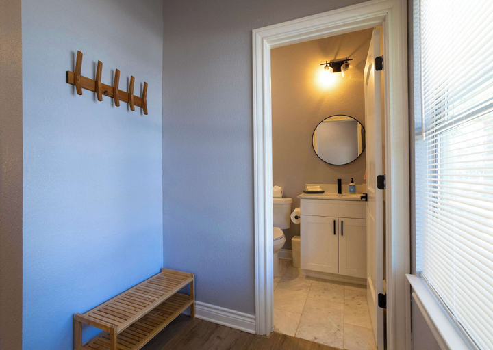 Bathroom, Atlas Cottage Cozy Stay for 2, Hays