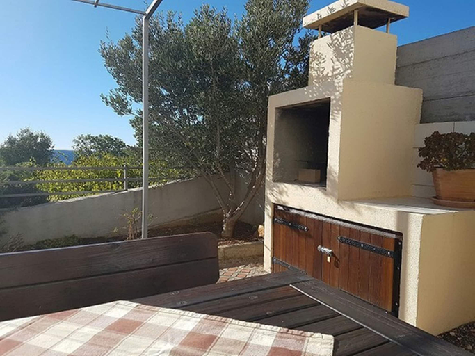Others 4, Apartment in Dolac near the Sea, Primošten