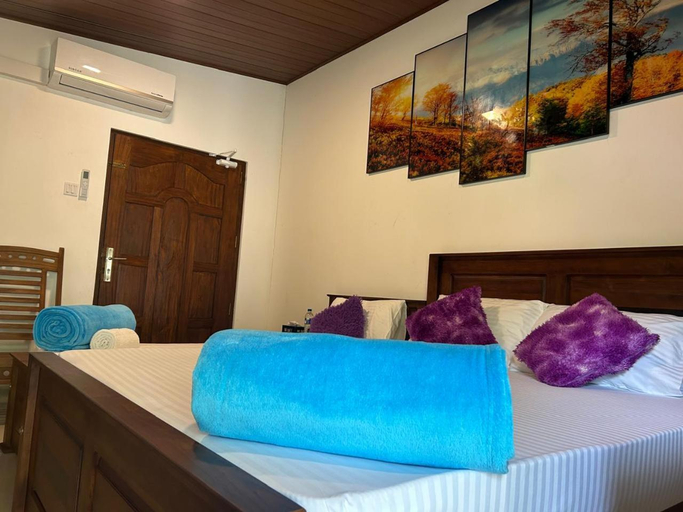 Others 3, Dinu Lanka Resort, Katana