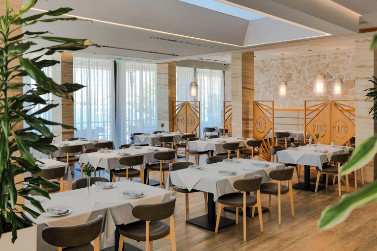 Food & Drinks 5, Hotel Saranda Butrinti, Affiliated by Meliá, Sarandës