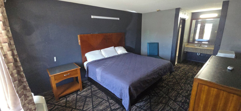 Room 4, c towninn and suites, Bolivar