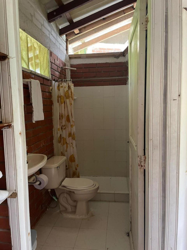 Bathroom 3, Hotel y Cabañas Costa Real, Buenaventura