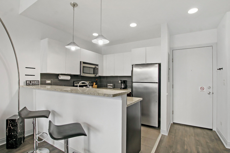 Others 5, Bright Studio - Del Prado 706, Cook