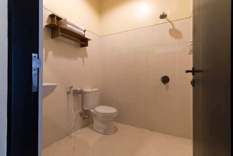 Bathroom 3, AB Hotel Kuta, Badung
