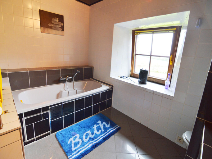 Bathroom 3, Luxurious Farmhouse in Rondu Luxembourg, Luxembourg