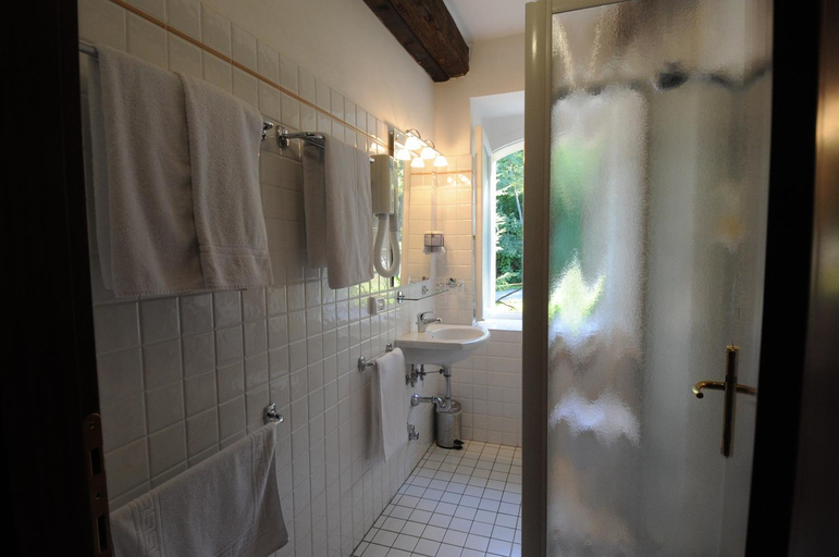 Bathroom 2, Albergo Pian del Bosco, Pesaro E Urbino