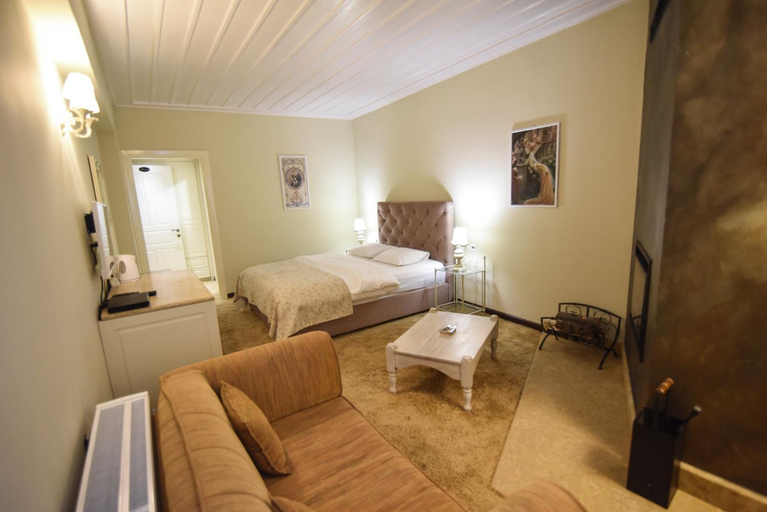 Others 4, Guesthouse likoria, Central Greece
