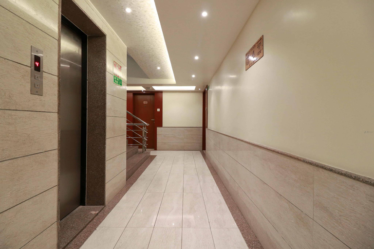 Food & Drinks 4, Hotel Centra-Ahmedabad, Ahmadabad