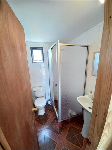 Bathroom 3, La Posada, Valdivia