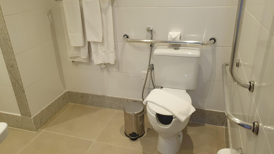 Bathroom 4, Vista Azul Flat Service, Domingos Martins