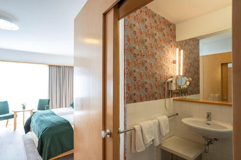 Bathroom 4, Hotel Klinglhuber, Krems an der Donau Stadt