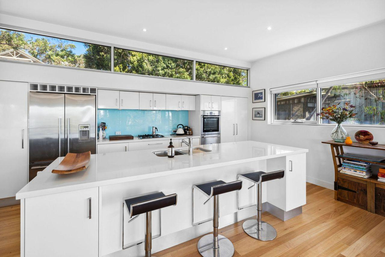 Others 4, Light House, Surf Coast - West