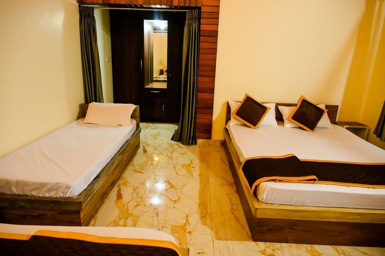 Room 4, Cliff Haven Homestay, Chikmagalur