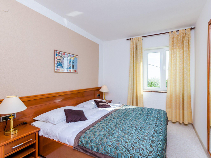 Bedroom 2, Apartments Nicol - Two-Bedroom Apartment with Terrace and Sea View, Dubrovnik