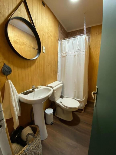 Bathroom 3, Hostal Lago Cóndor Patagonia, Última Esperanza