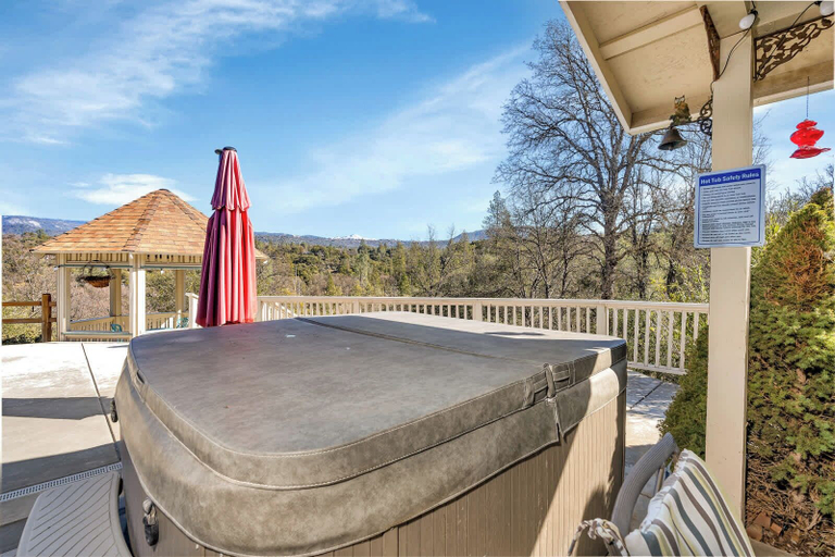 Others 4, Awesome Views, Game Room, Hot Tub and More!, Madera