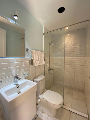 Bathroom 4, cairo house hostel, 'Abdin