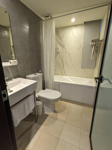 Bathroom 5, Ximen Hotel, Taipei City